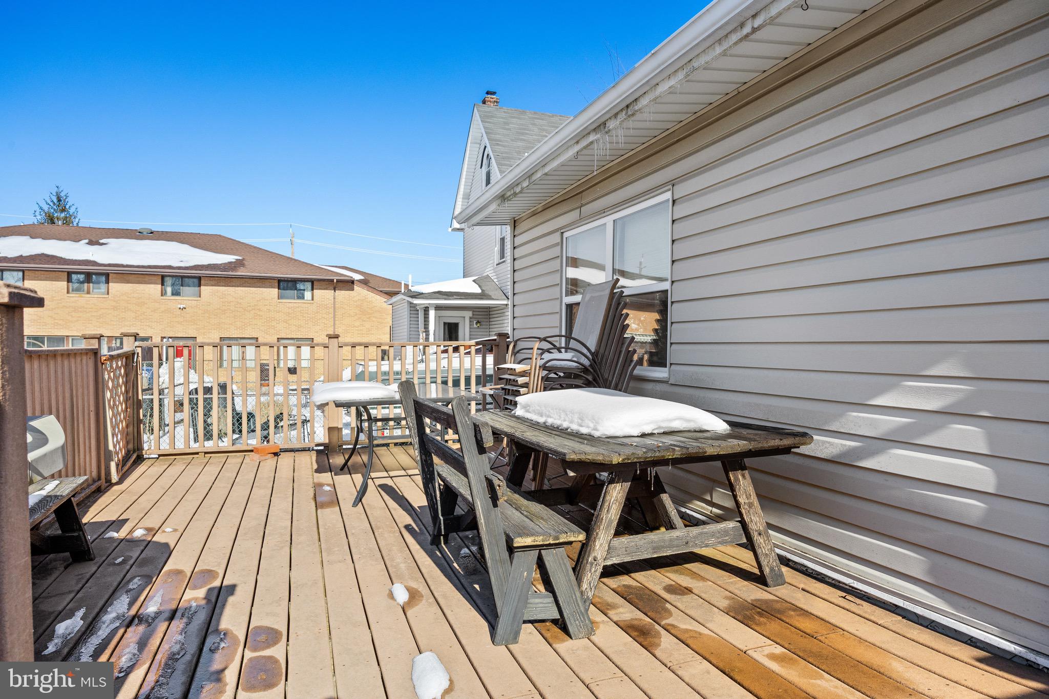 116 Lippincott Avenue Riverside, NJ 08075 - Photo 31 of 34 Rear deck