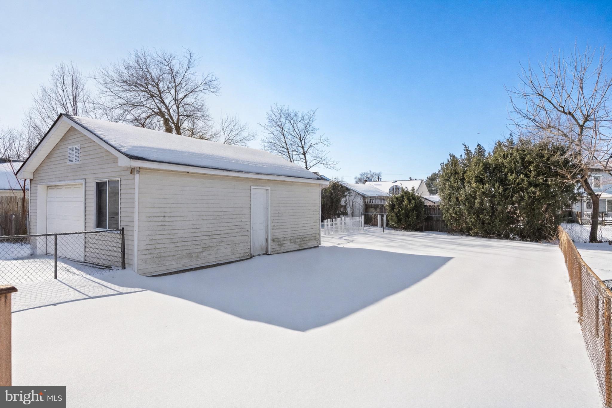 116 Lippincott Avenue Riverside, NJ 08075 - Photo 33 of 34 Fenced rear yard