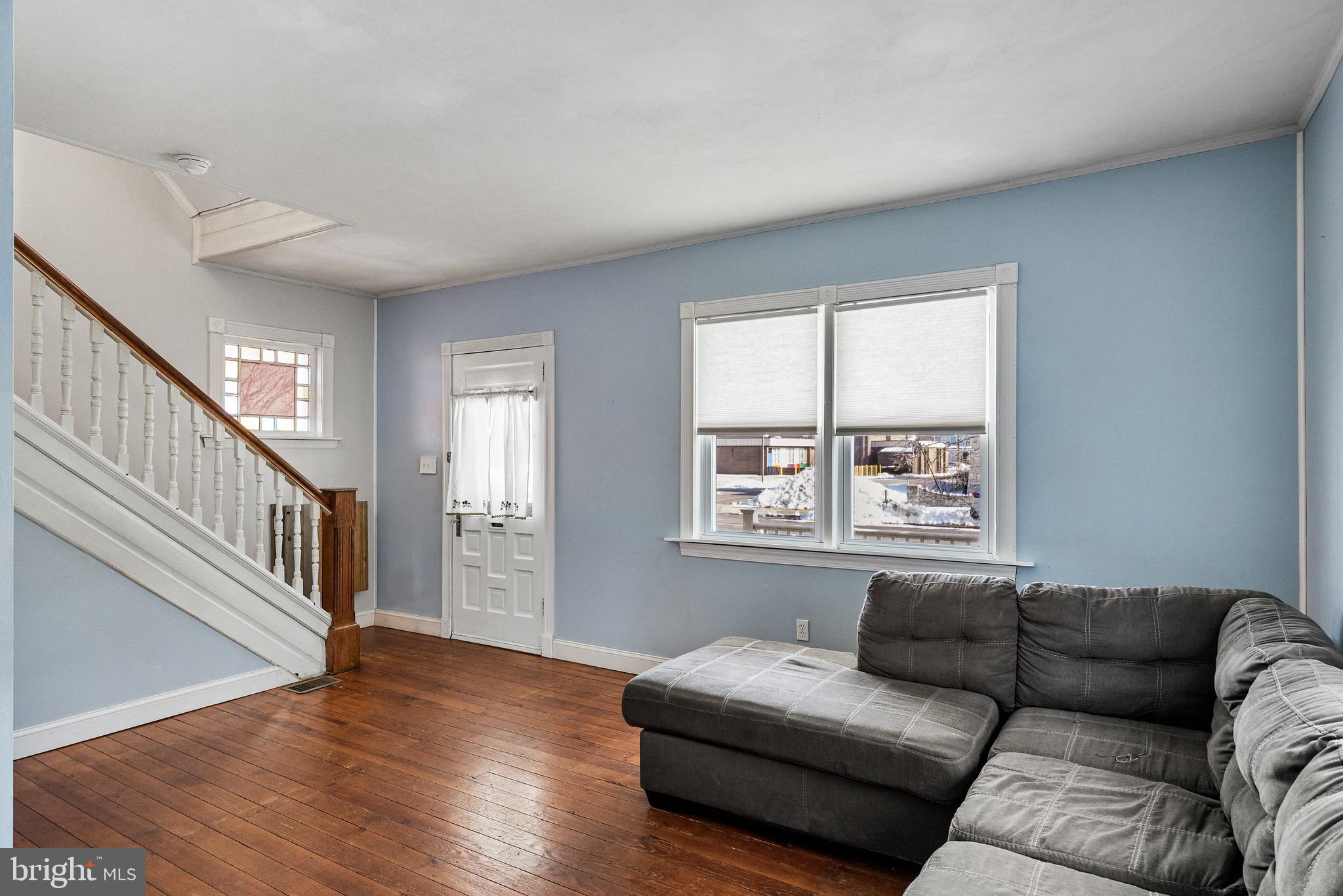116 Lippincott Avenue Riverside, NJ 08075 - Photo 8 of 34 Family room