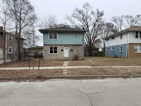 $79,900 | 5952 North 61st Street, Milwaukee, WI 53218