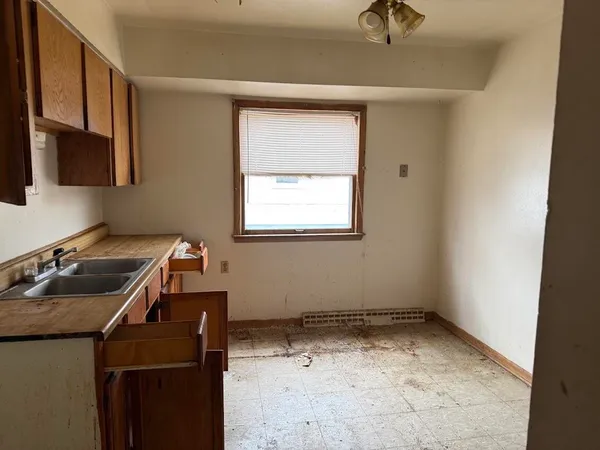 $79,900 | 5952 North 61st Street, Milwaukee, WI 53218