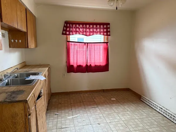 $79,900 | 5952 North 61st Street, Milwaukee, WI 53218
