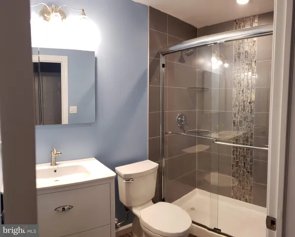 $450,000 | 5 June Road, Levittown, PA 19056