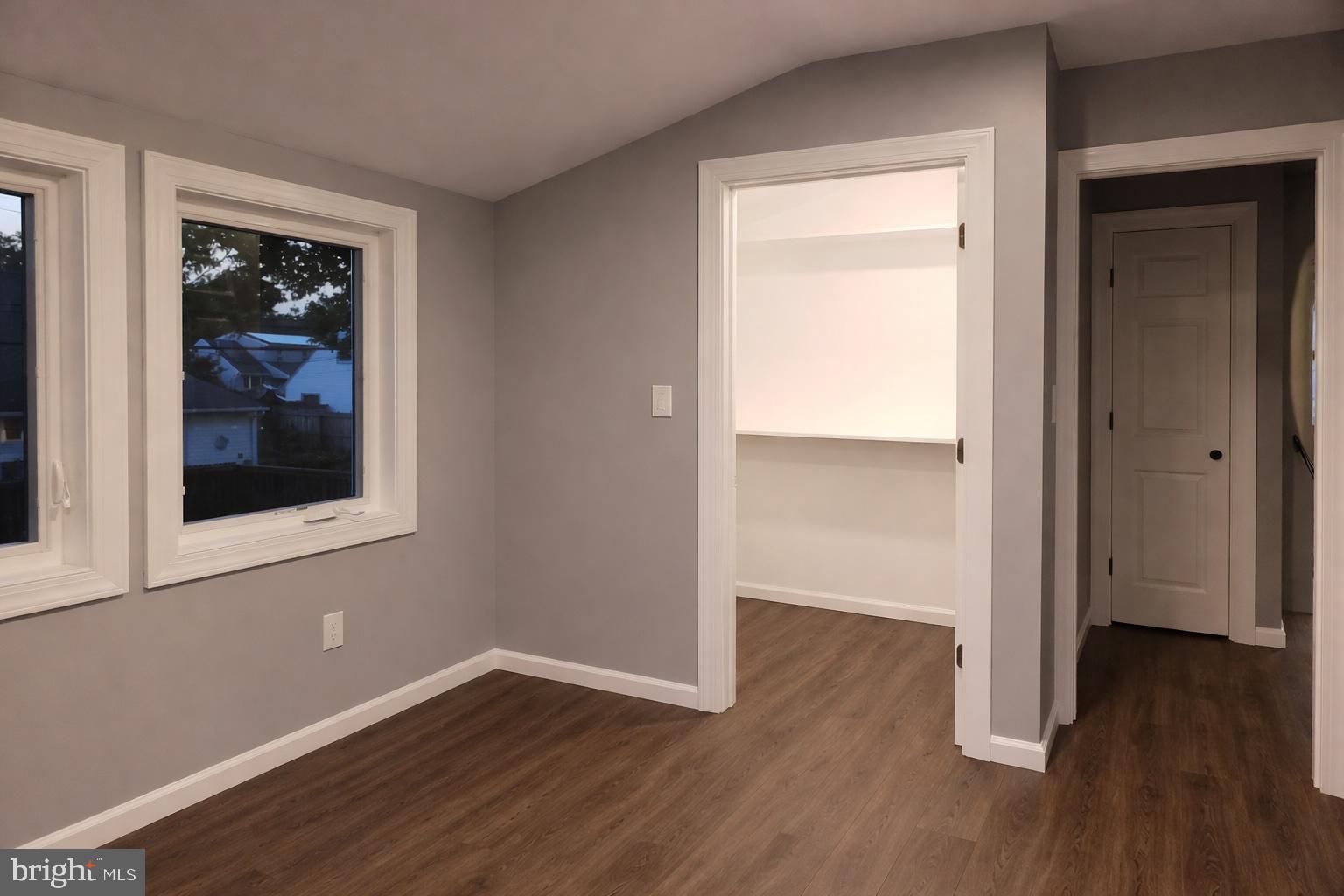 5 June Road Levittown, PA 19056 - Photo 13 of 19 2nd bedroom