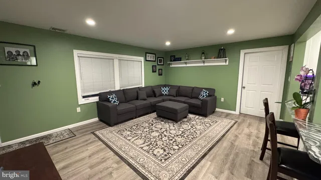 $450,000 | 5 June Road, Levittown, PA 19056