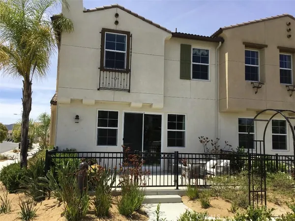 $3,000 | 40444 Calle Real, Murrieta, CA 92563