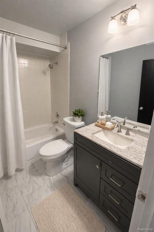 2163 Decker Road, Unit 25 Walled Lake, MI 48390 - Photo 6 of 9
