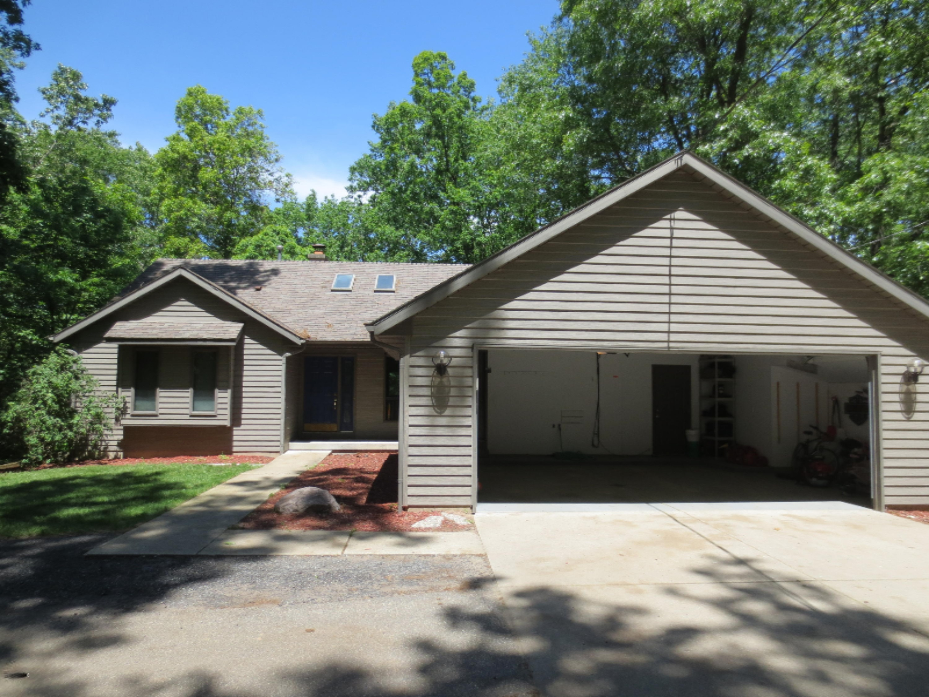 6850 West Garbow Road Middleville, MI 49333 - Photo 4 of 21 IMG_0946