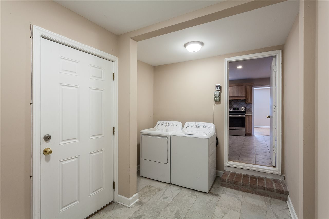 3824 Swarthmore Road Durham, NC 27707 - Photo 9 of 13 Laundry