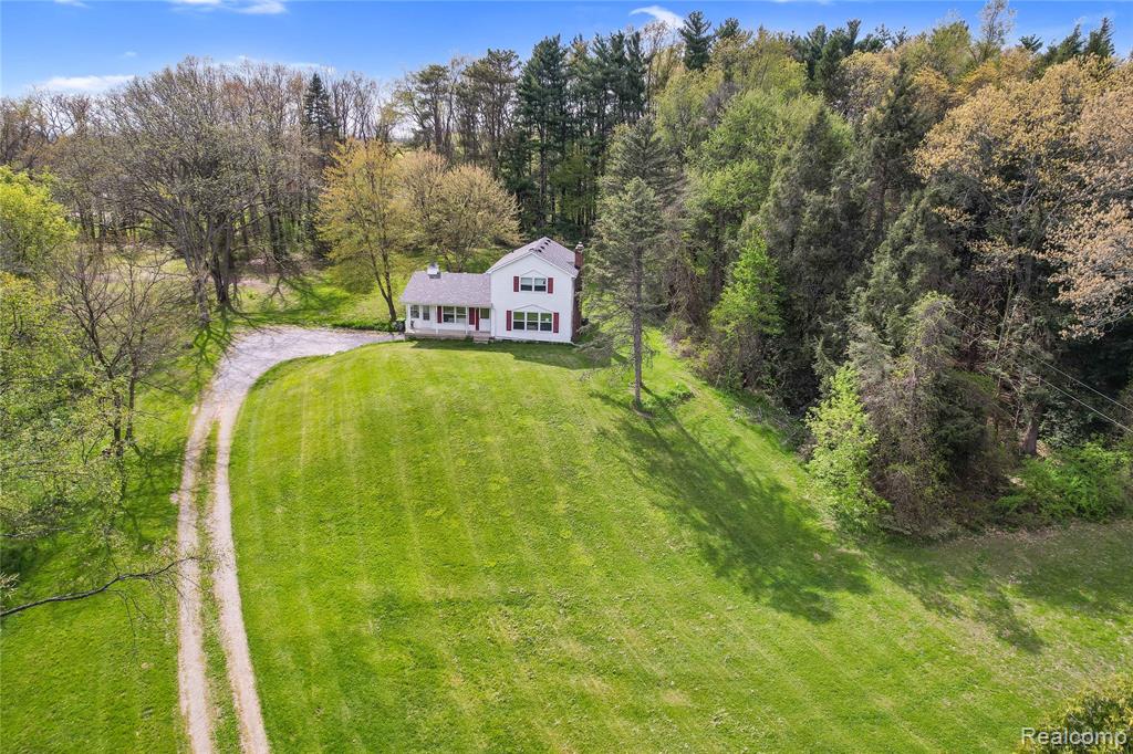2300 Old Plank Road Milford, MI 48381 - Photo 1 of 31