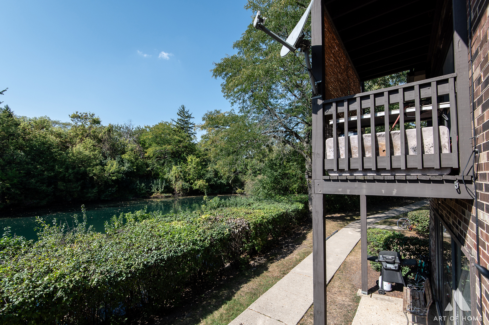 835 Waterview Circle, Unit 2 Vernon Hills, IL 60061 - Photo 26 of 30 a view of a backyard with sitting area