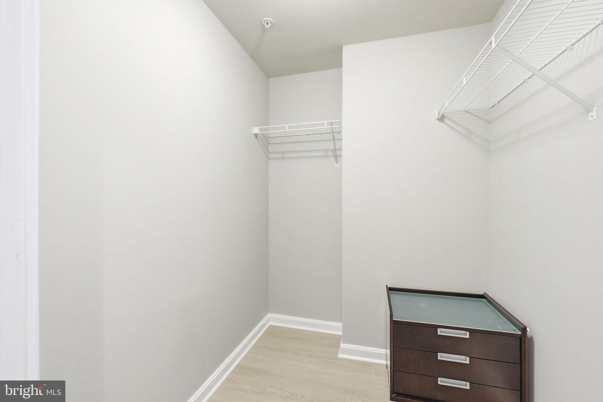 2726 Gallows Road, Unit 510 Vienna, VA 22180 - Photo 22 of 32