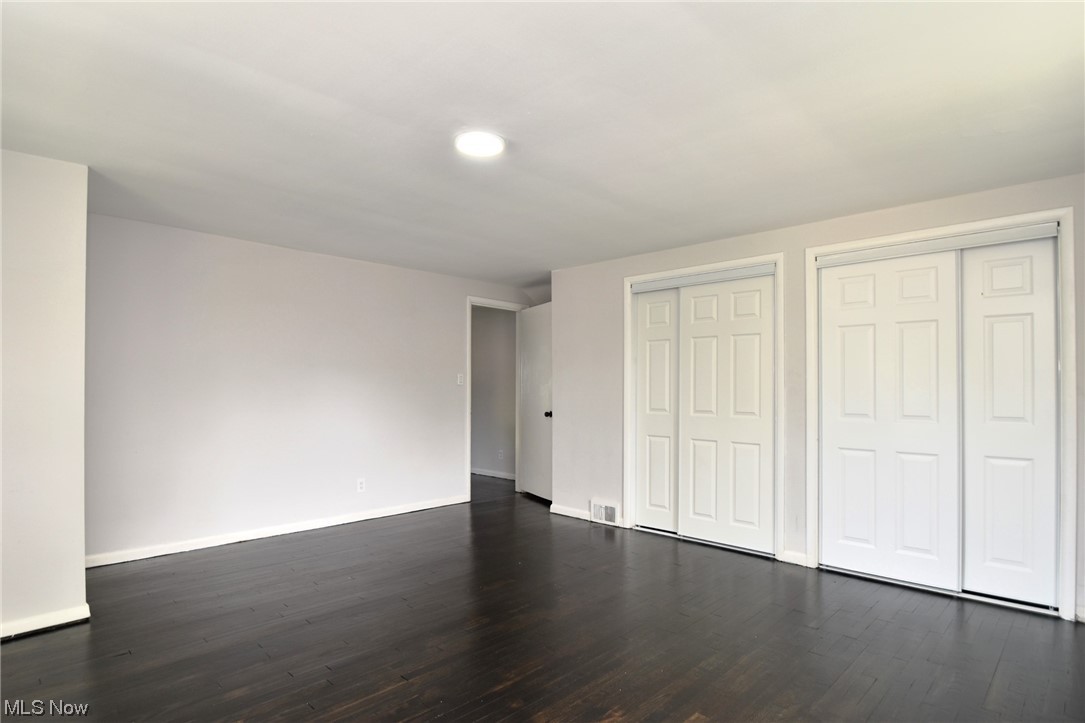 2431 Milton Road Cleveland, OH 44118 - Photo 32 of 35