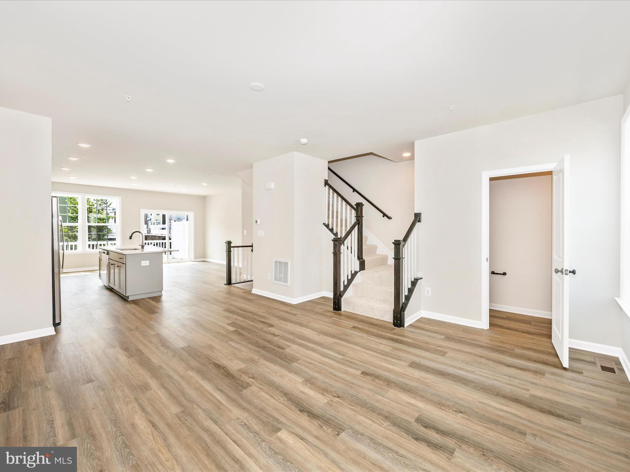 108 Spring Bank Way Frederick, MD 21701 - Photo 8 of 40 Living Room