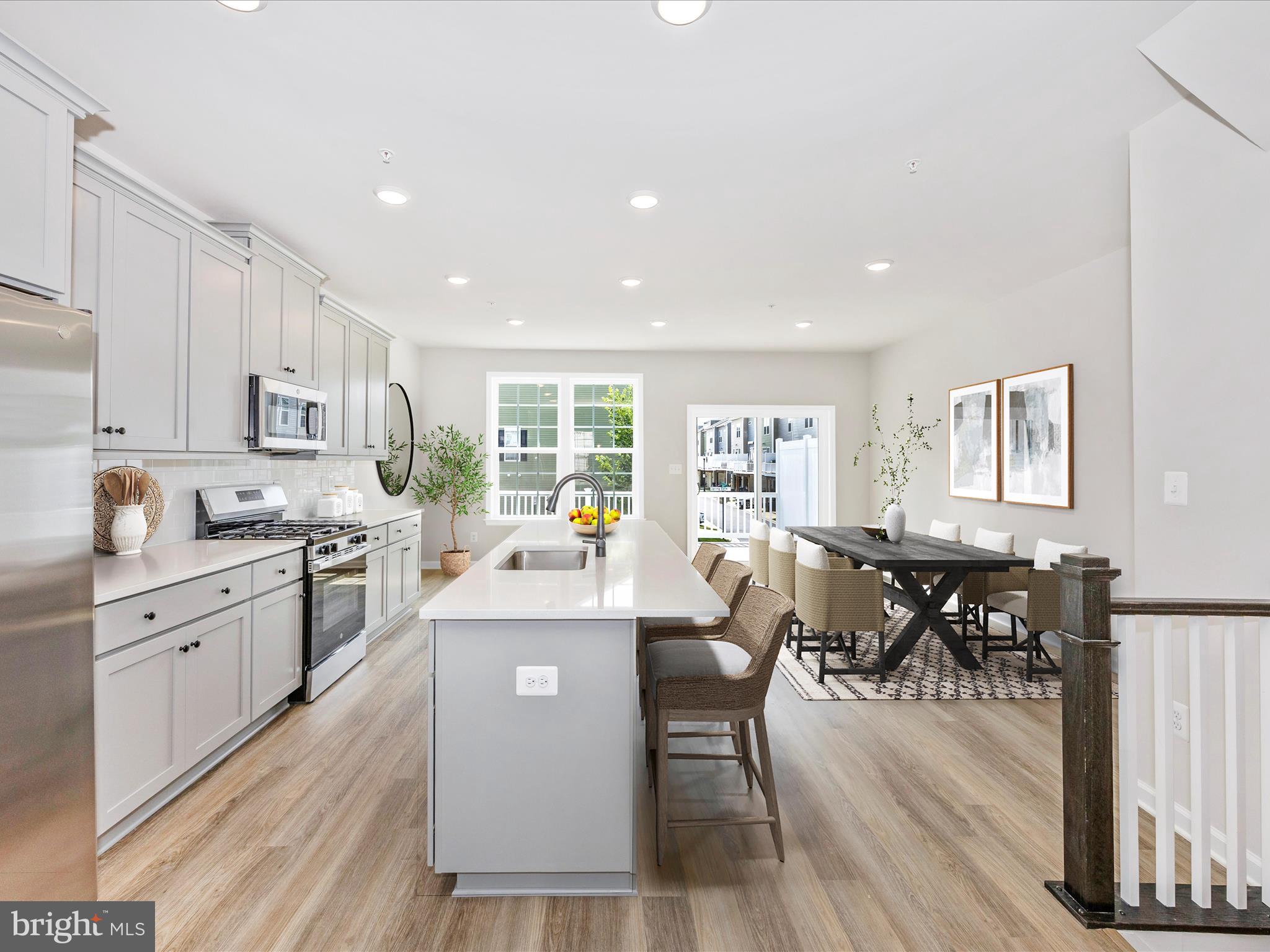 108 Spring Bank Way Frederick, MD 21701 - Photo 10 of 40 Kitchen/Dining Room vVrtually Staged