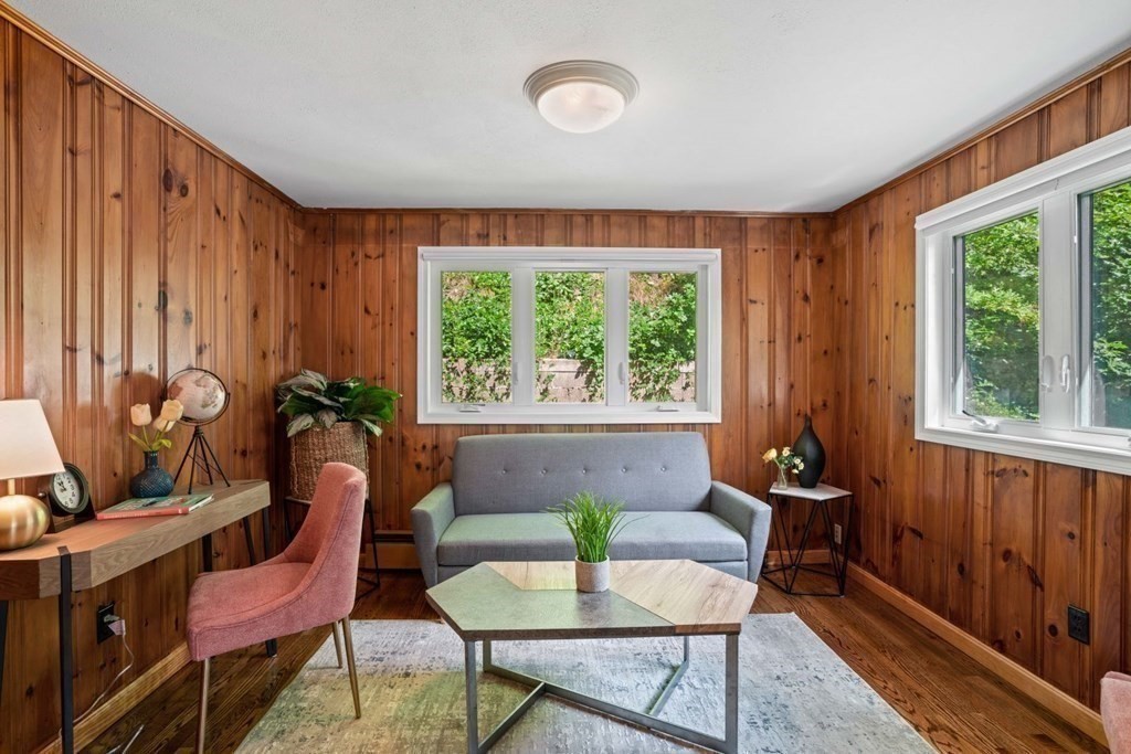 91 Wallis Road Brookline, MA 02467 - Photo 20 of 28 Gallery Image 20