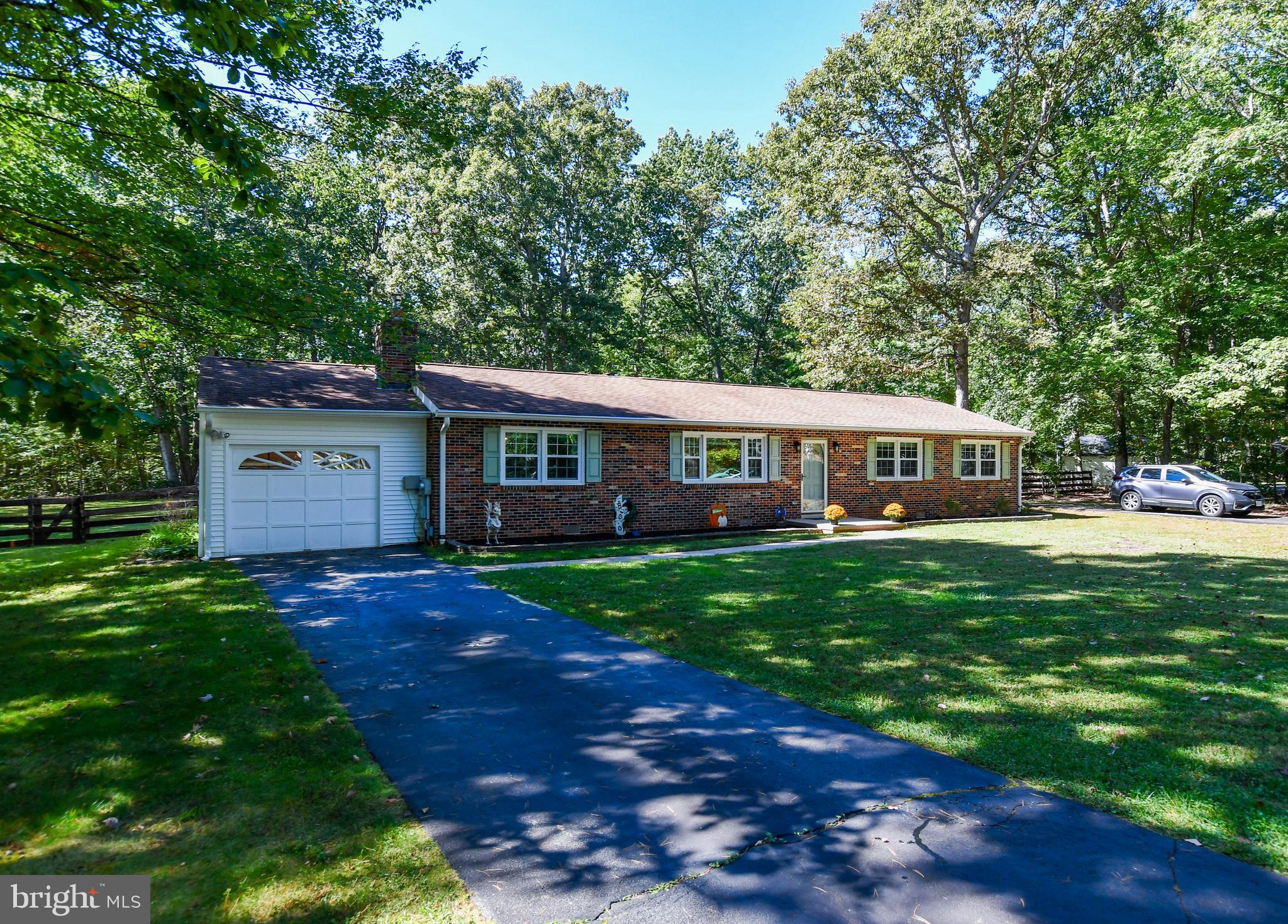 13660 Van Doren Road Manassas, VA 20112 - Photo 2 of 39