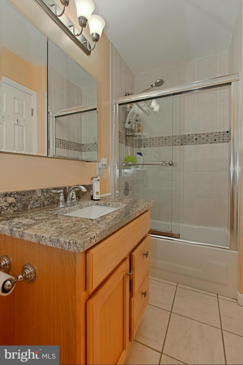 8714 Center Road Springfield, VA 22152 - Photo 13 of 29 Bath