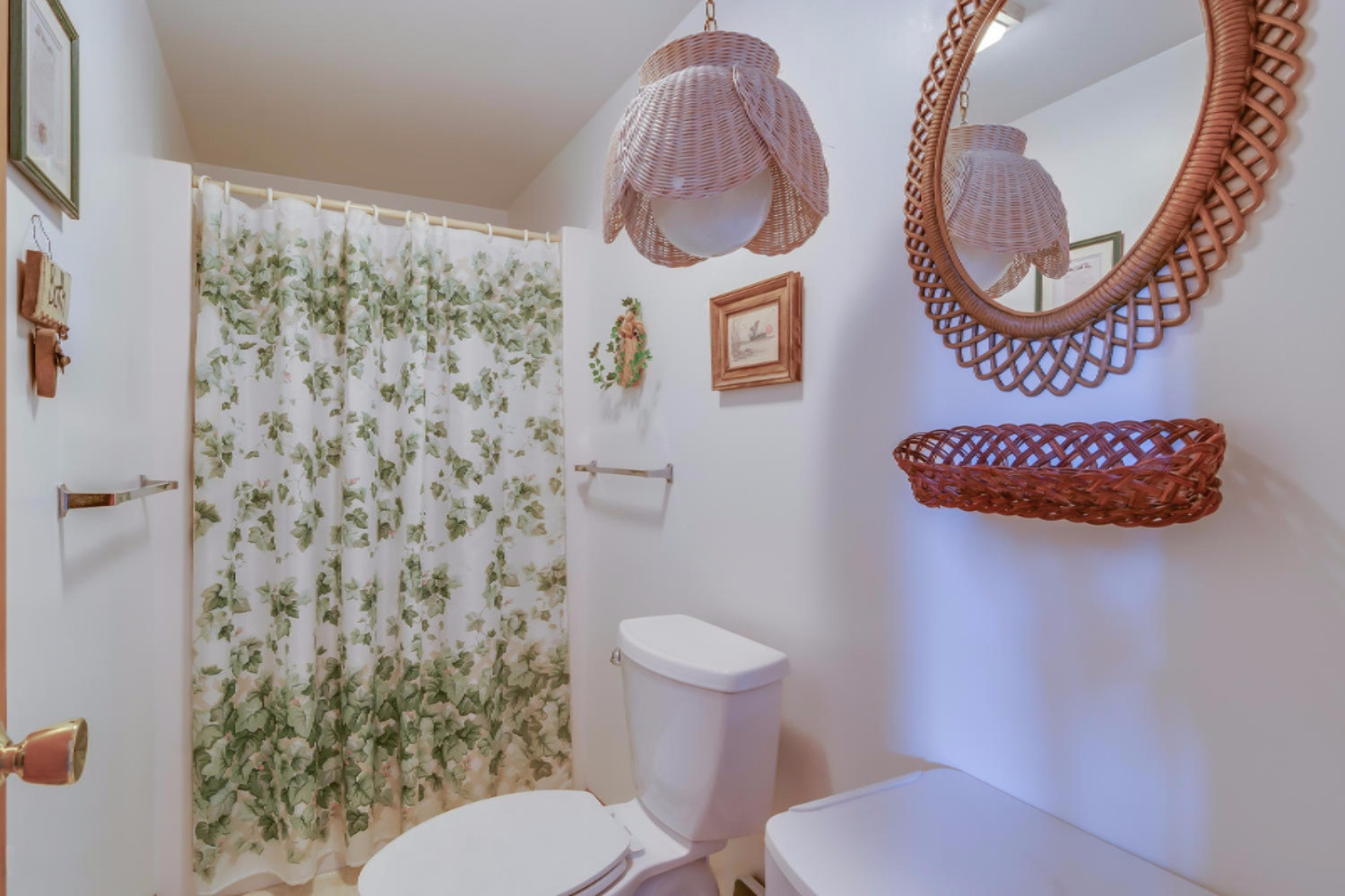 59955 Shafer Brothers Road Three Rivers, MI 49093 - Photo 7 of 12 Master Bathroom