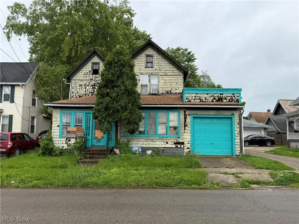 $55,000 | 815 Amherst Road Northeast, Massillon, OH 44646