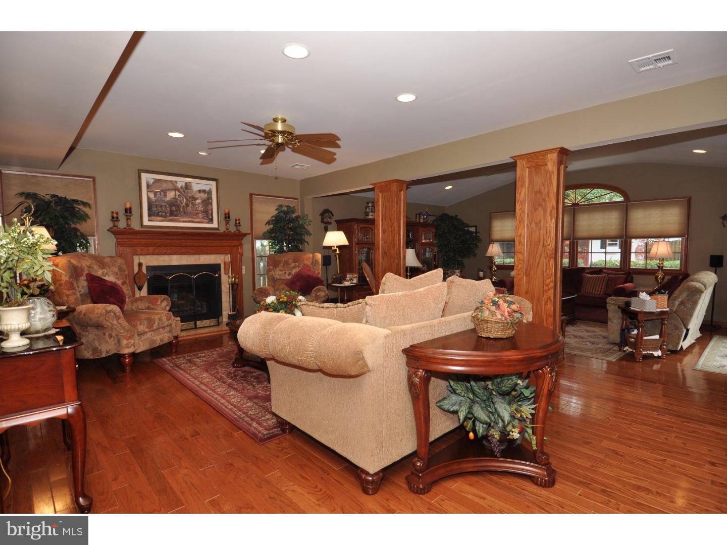 31 Manchester Road Eastampton, NJ 08060 - Photo 9 of 25 Living Room
