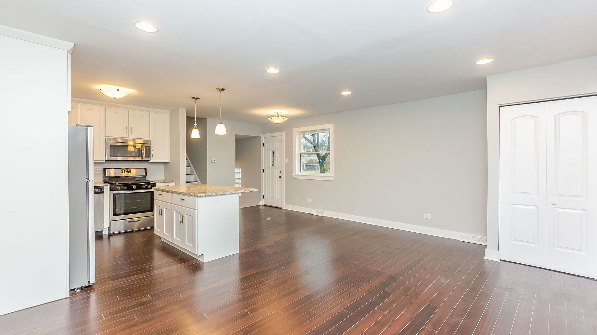 1159 West 112th Street Chicago, IL 60643 - Photo 4 of 27 a view of kitchen with wooden floor
