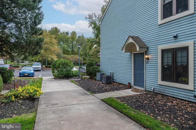 $2,350 | 121A Arden Court, Unit A, Mount Laurel, NJ 08054