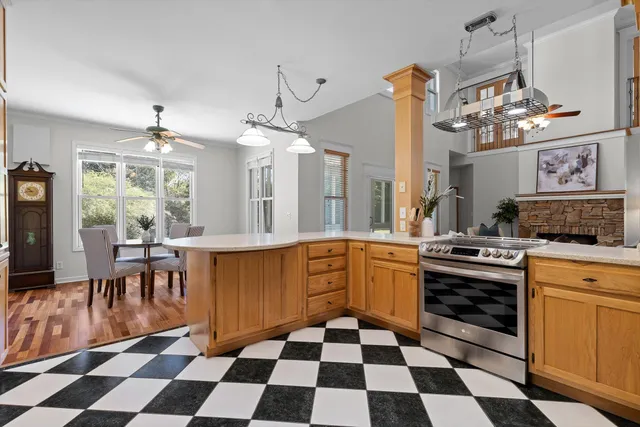 $699,900 | 453 Harvest Lane, Rock Spring, GA 30739