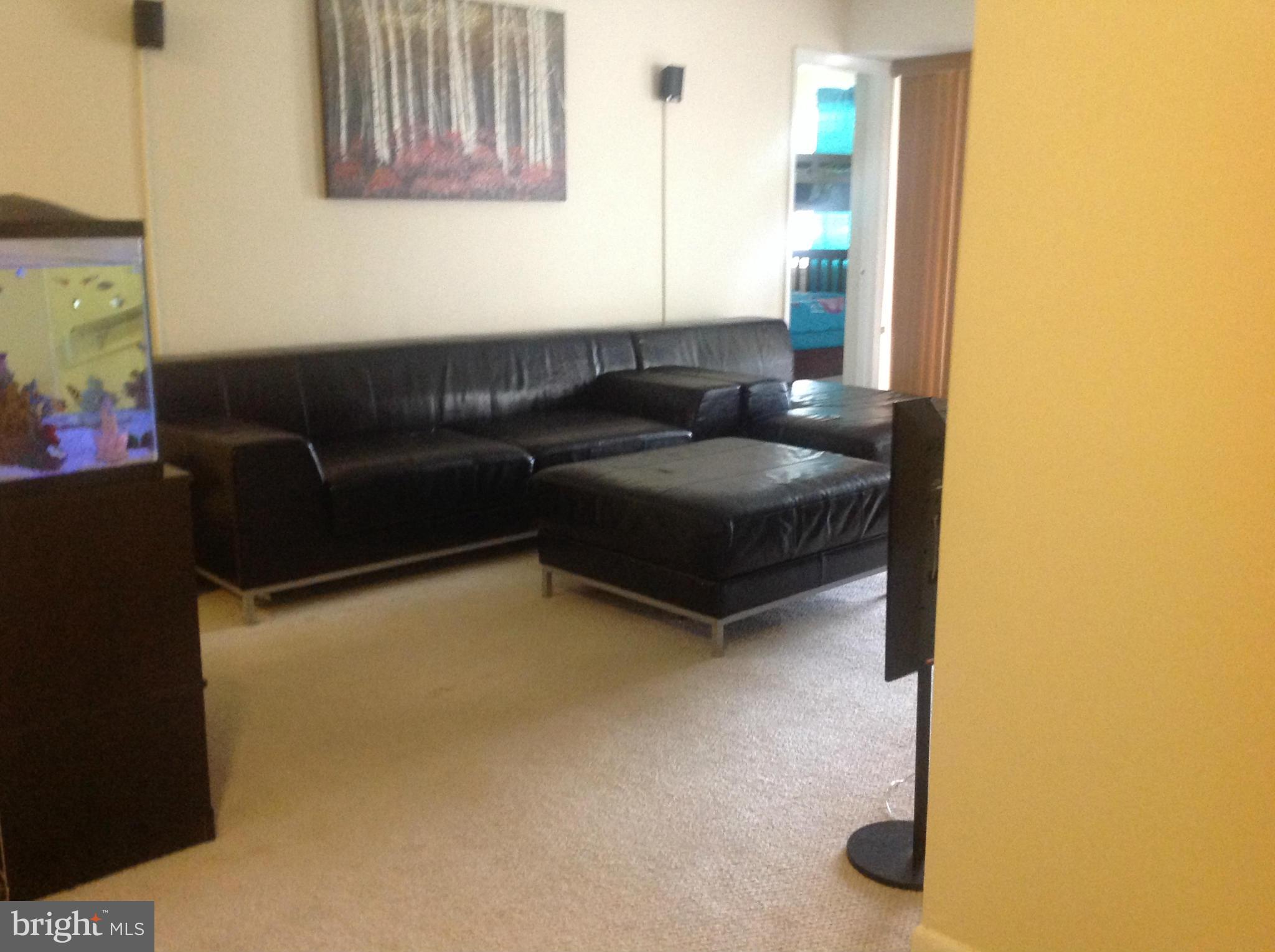 7929 Mandan Road, Unit 641 Greenbelt, MD 20770 - Photo 4 of 17 Living Room