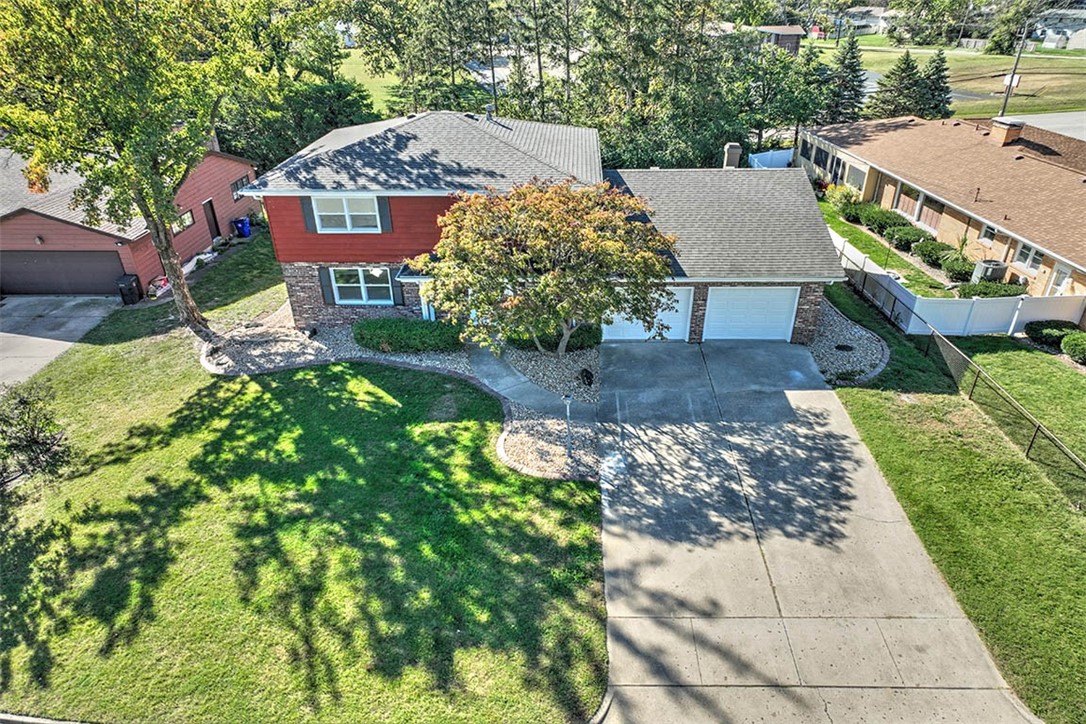 33 Allen Bend Drive Decatur, IL 62521 - Photo 3 of 32