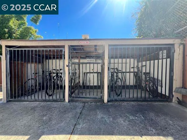 $2,550 | 2134 McGee Avenue, Berkeley, CA 94703