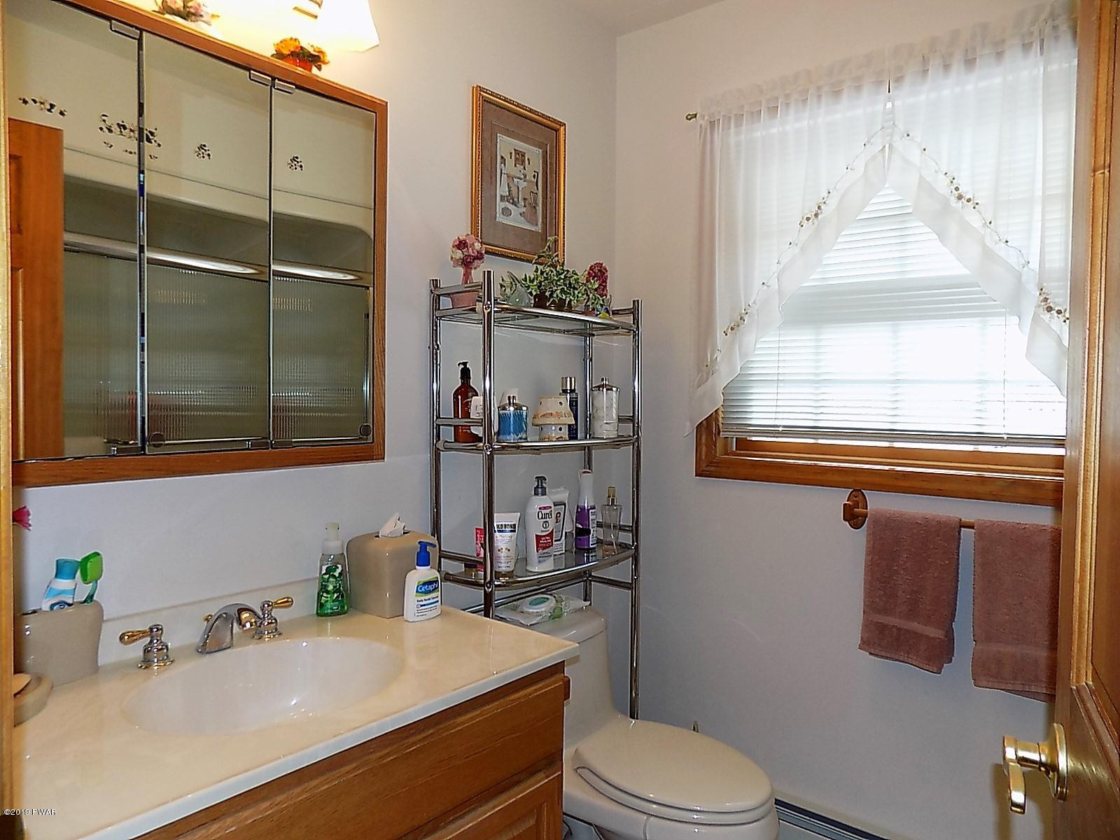 58 Callapoose Road Moscow, PA 18444 - Photo 58 of 98 In-Law Full Bath!