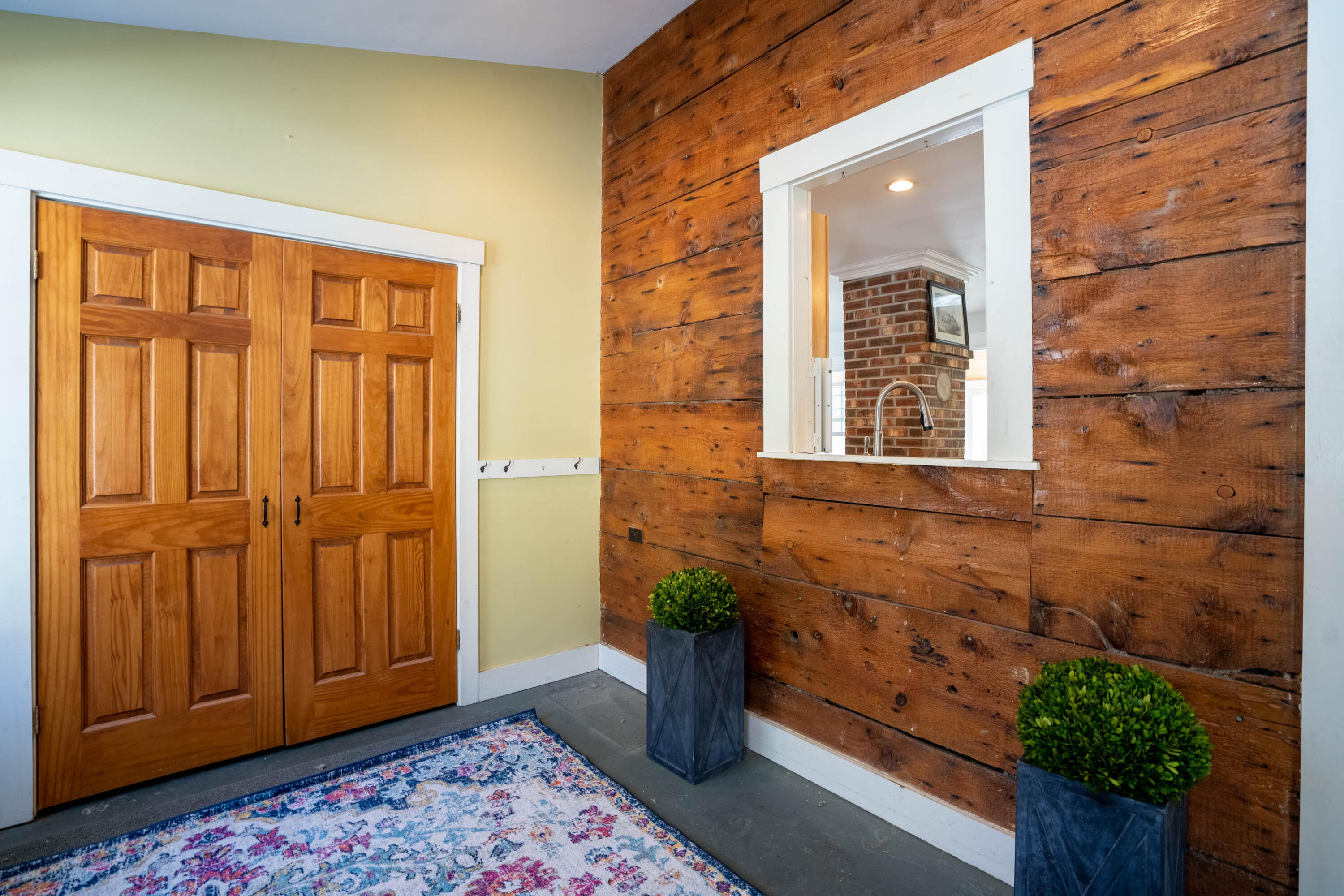 372 Blanchard Rd Extension Cumberland Center, ME 04021 - Photo 4 of 19 Mudroom