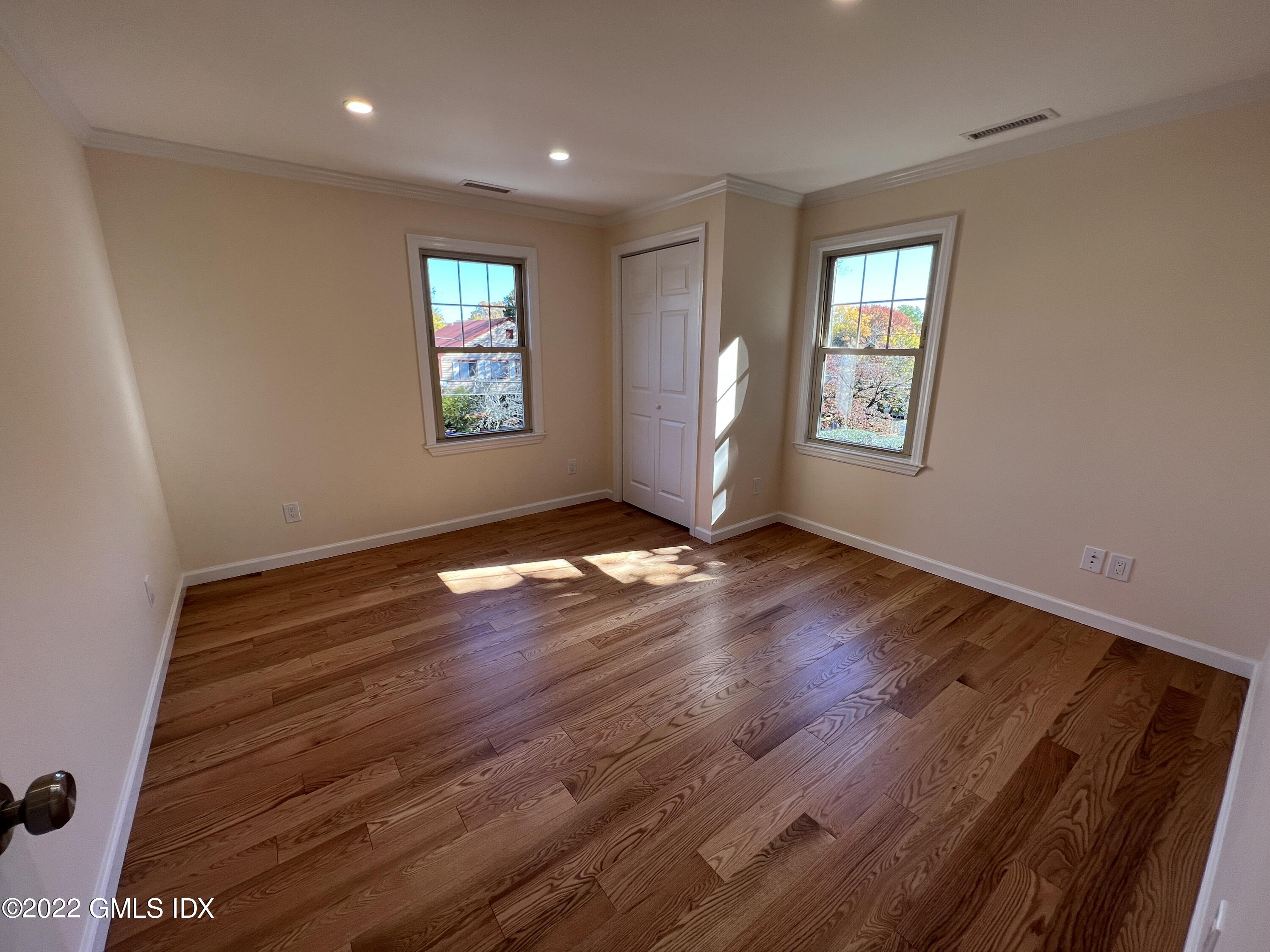 8 Smith Street, Unit 2 Greenwich, CT 06830 - Photo 12 of 19 IMG_0512