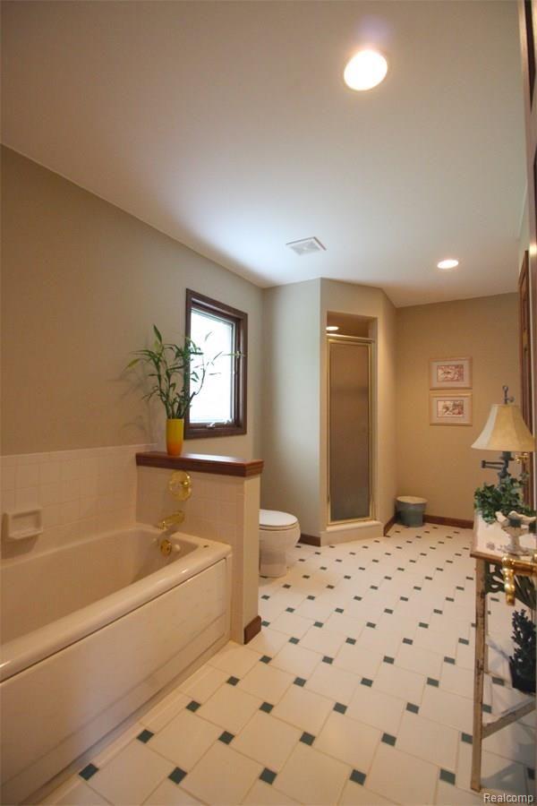 62063 Wolcott Road Ray, MI 48096 - Photo 25 of 53 Bed 2 Bath 3.jpg
