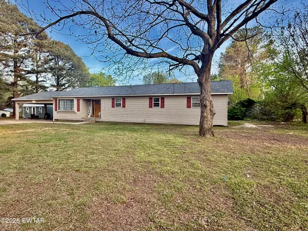 front view of house with a yard