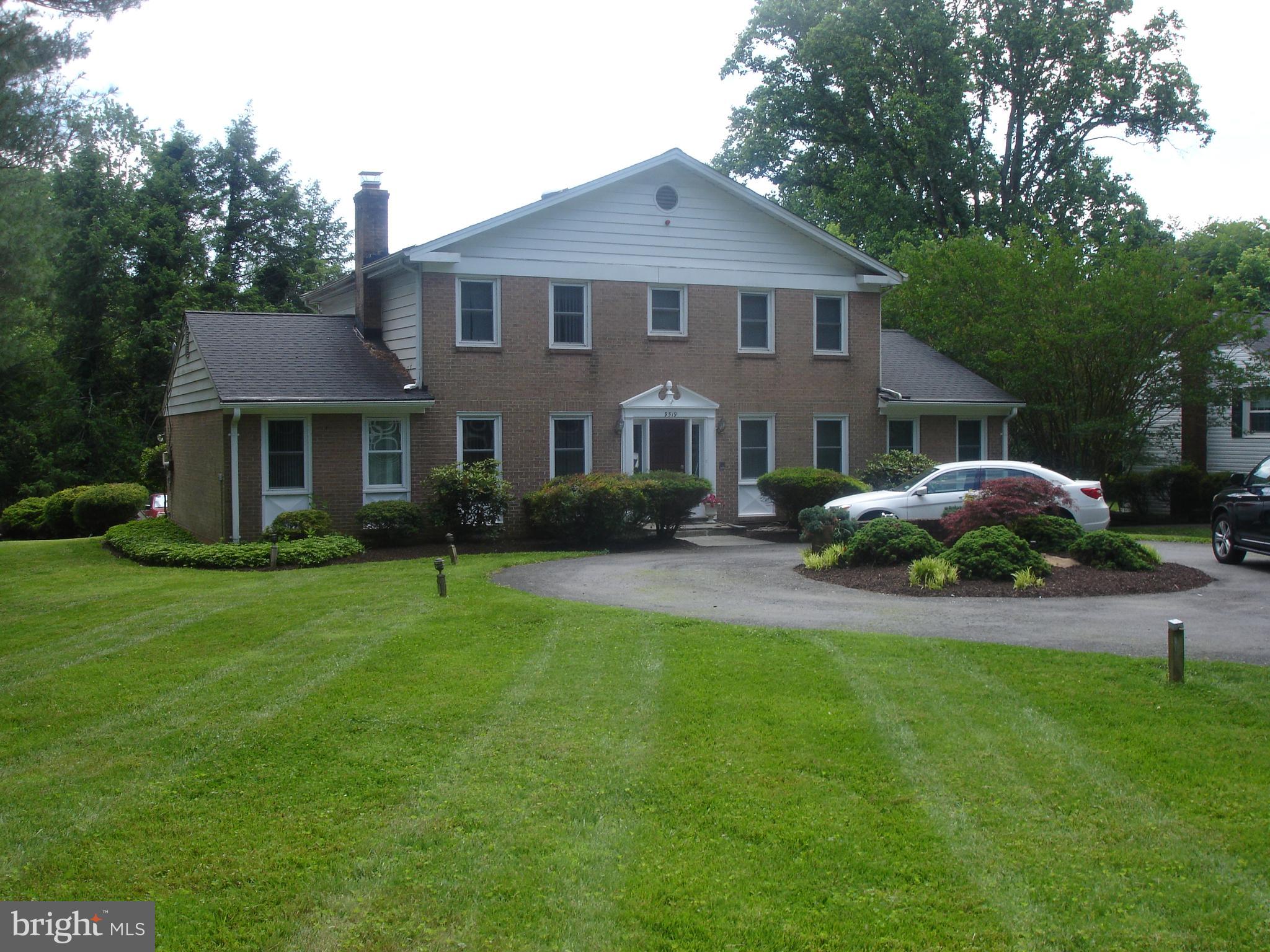 9519 Falls Road Potomac, MD 20854 - Photo 17 of 22 front view