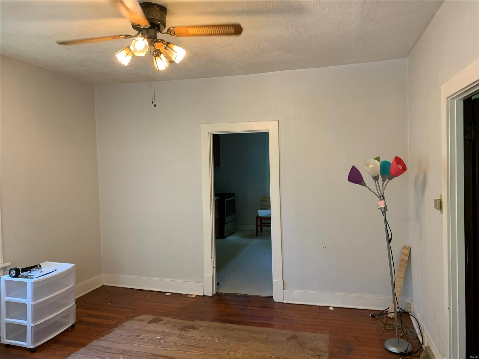 324 Liberty Street Edwardsville, IL 62025 - Photo 2 of 12