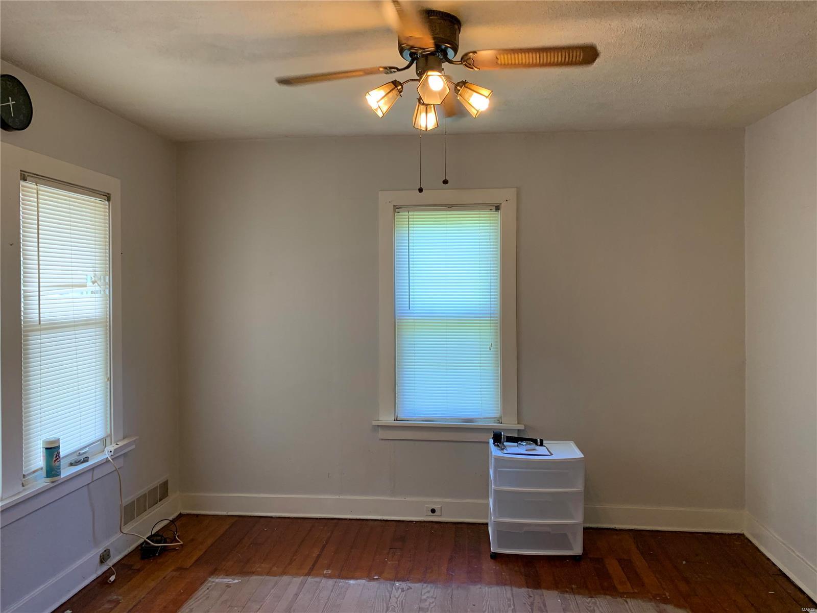 324 Liberty Street Edwardsville, IL 62025 - Photo 8 of 12