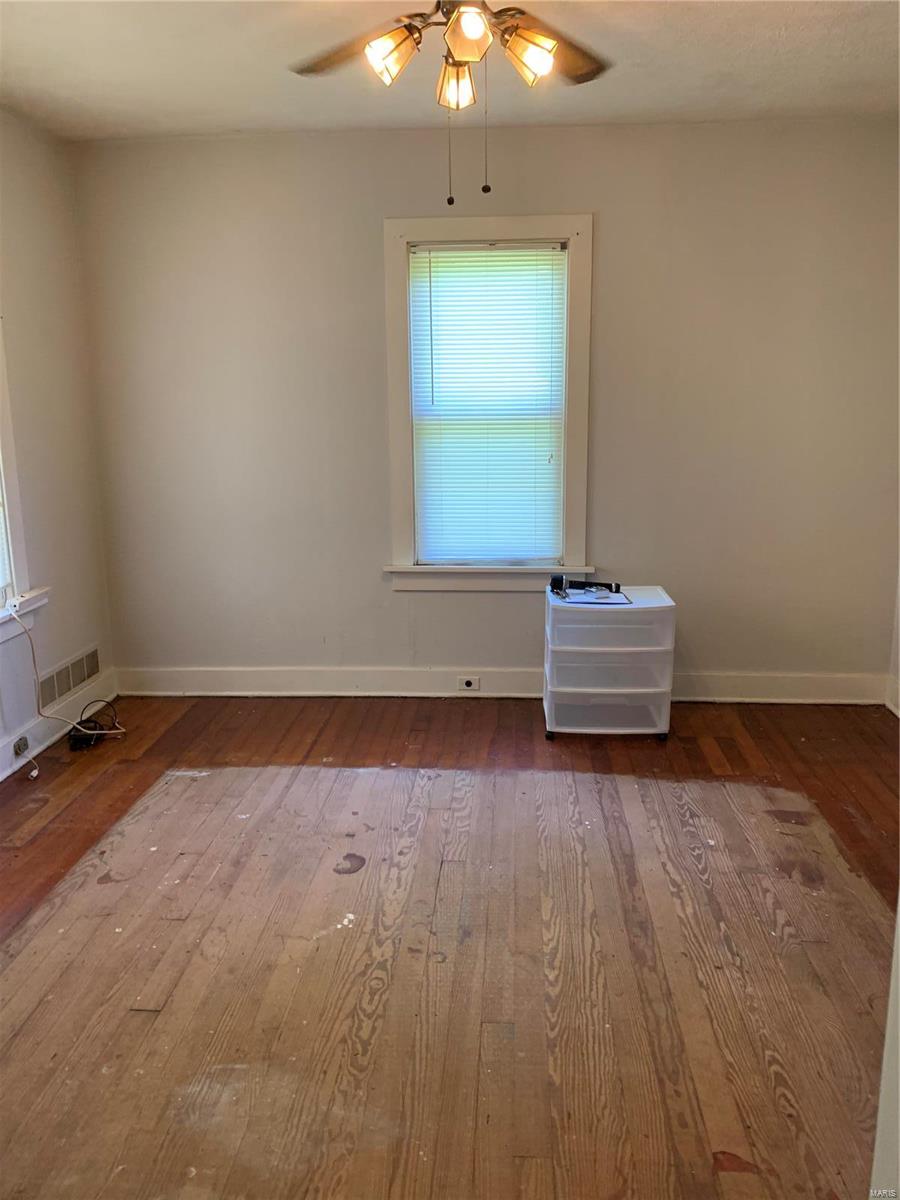 324 Liberty Street Edwardsville, IL 62025 - Photo 9 of 12