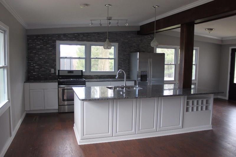 117 Nike Road Coraopolis, PA 15108 - Photo 2 of 24 Gallery Image 2