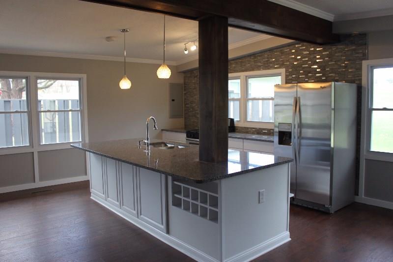 117 Nike Road Coraopolis, PA 15108 - Photo 3 of 24 Gallery Image 3