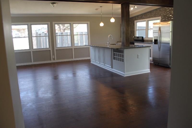 117 Nike Road Coraopolis, PA 15108 - Photo 6 of 24 Gallery Image 6