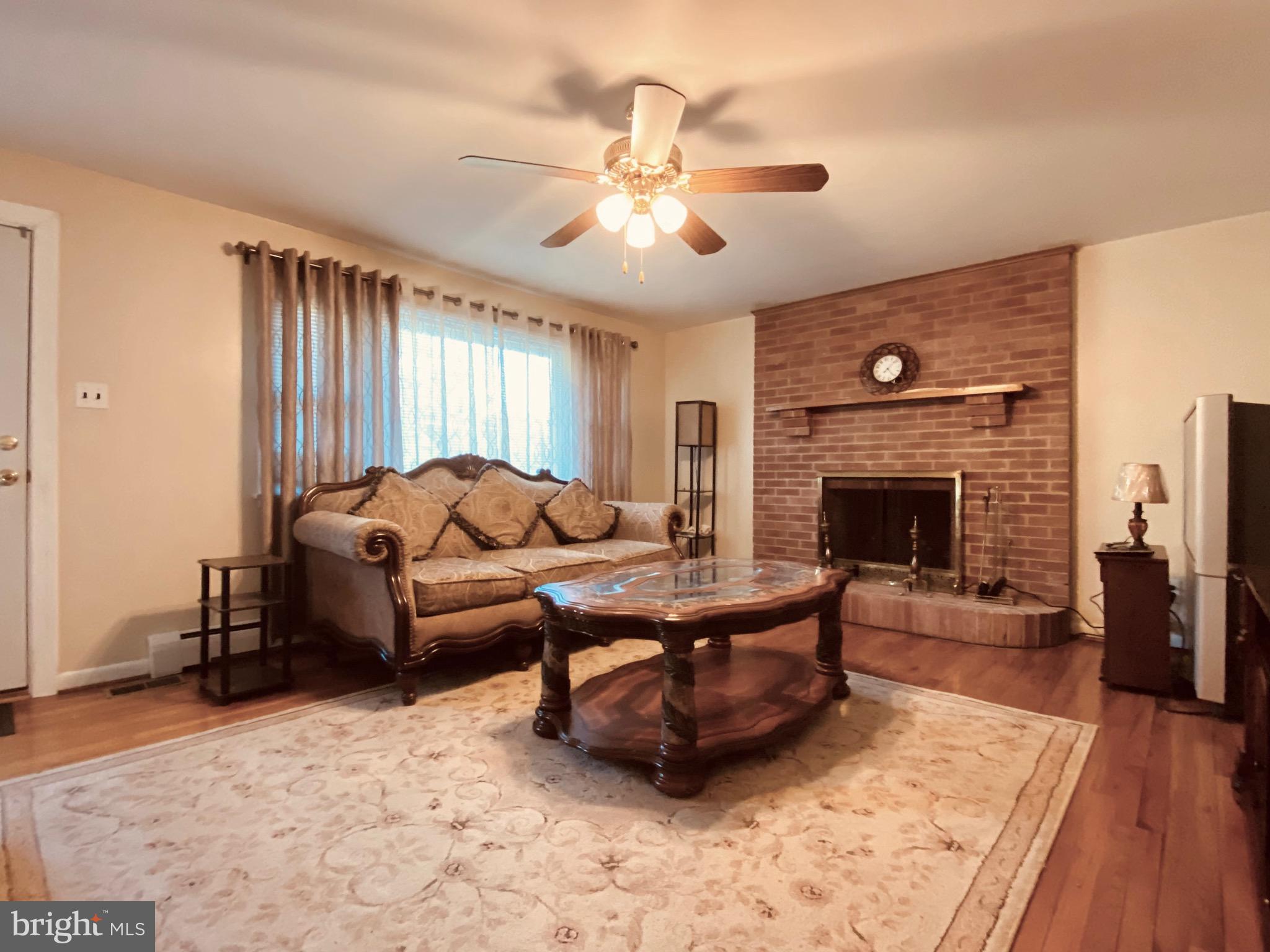 17003 Croom Road Brandywine, MD 20613 - Photo 2 of 28