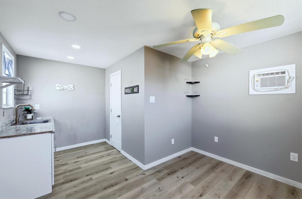 270 Southland Road Venice, FL 34293 - Photo 19 of 51 Gallery Image 19