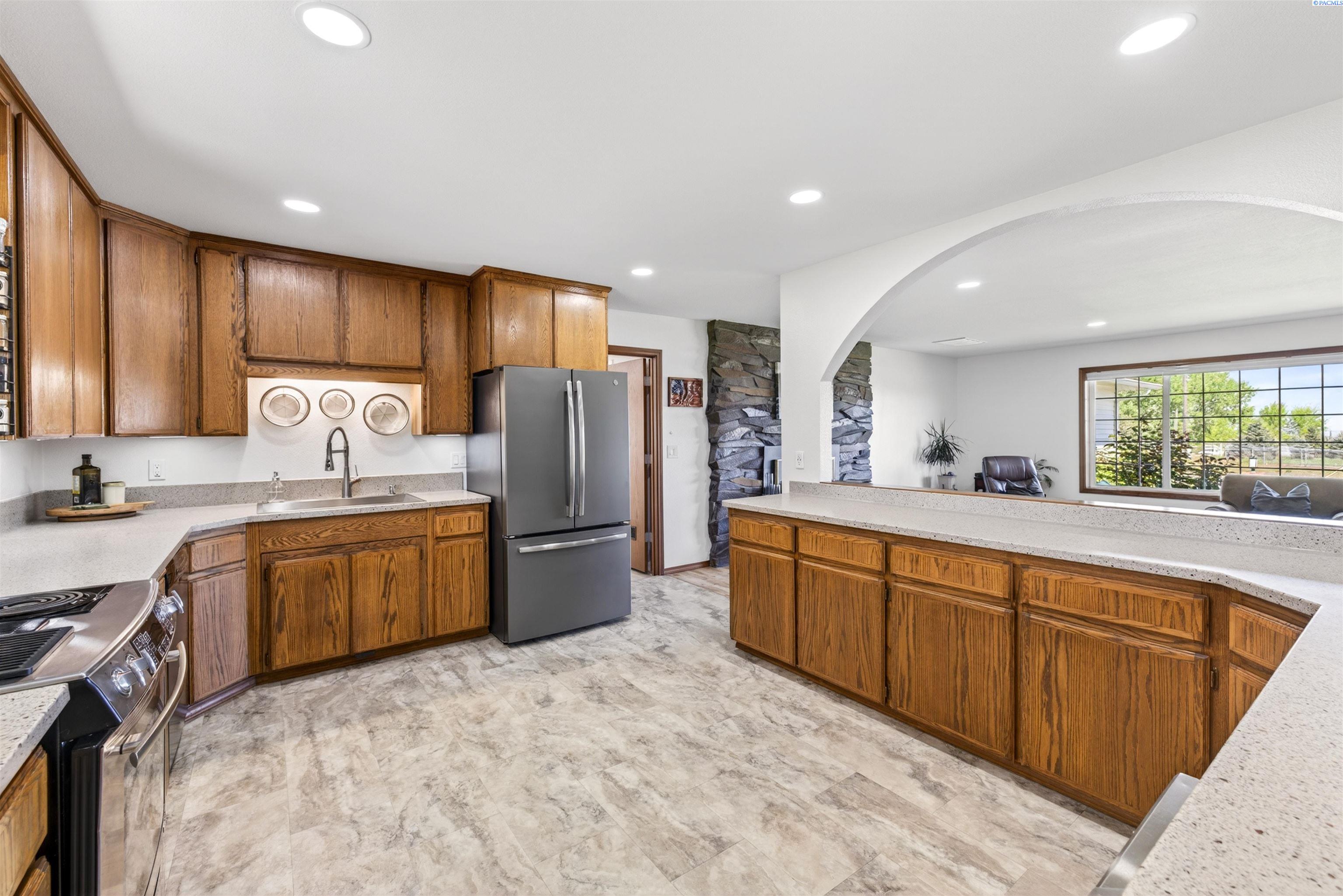 11504 South Bermuda Road Kennewick, WA 99338 - Photo 14 of 50 Gallery Image 14