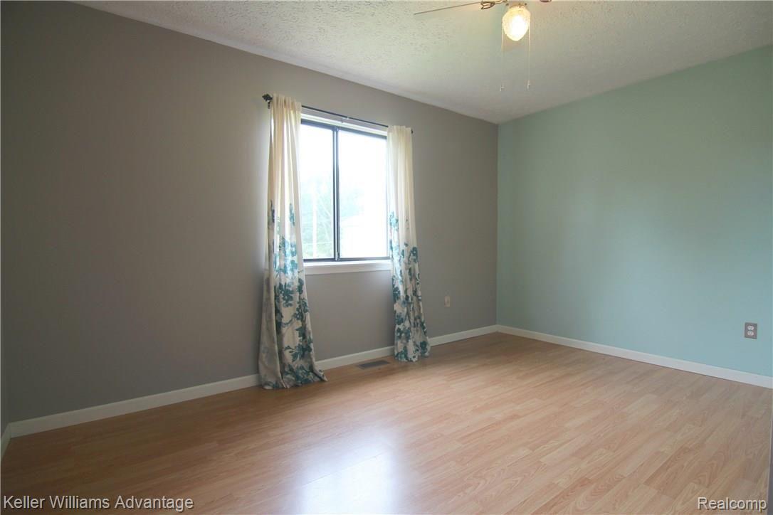 2298 Sexton Road Howell, MI 48843 - Photo 13 of 29 Sexton Rd Bedroom 2.jpg