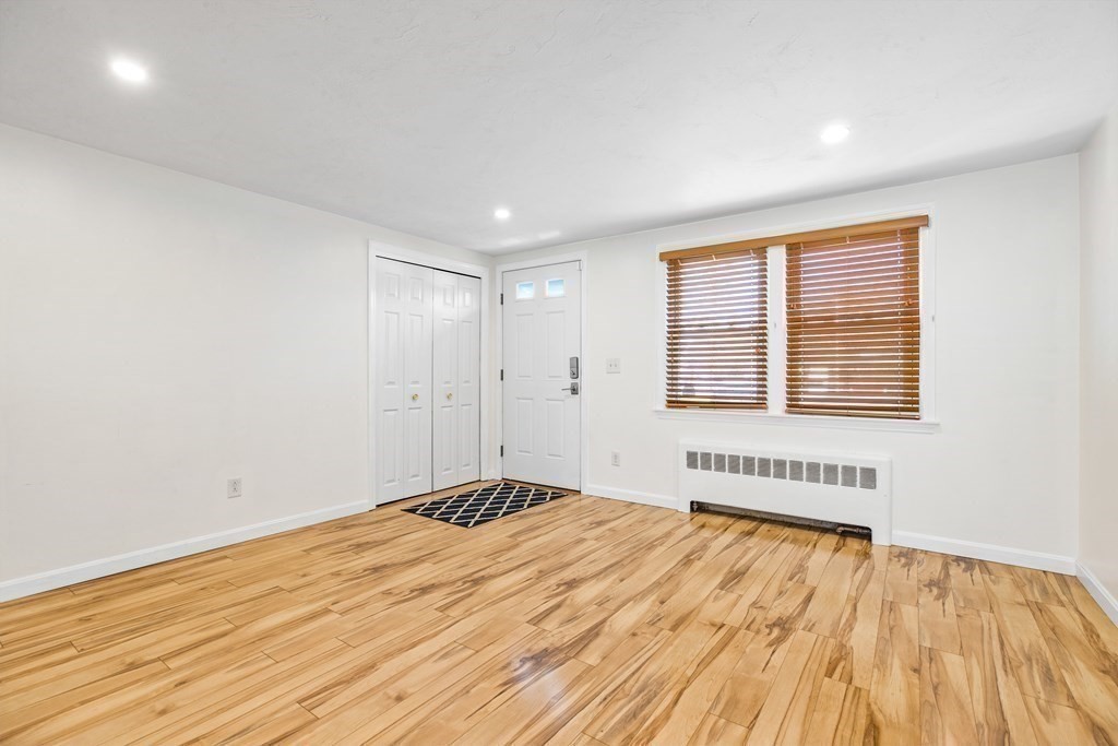 46 Rhodes Circle, Unit 46 Hingham, MA 02043 - Photo 4 of 22 Gallery Image 4