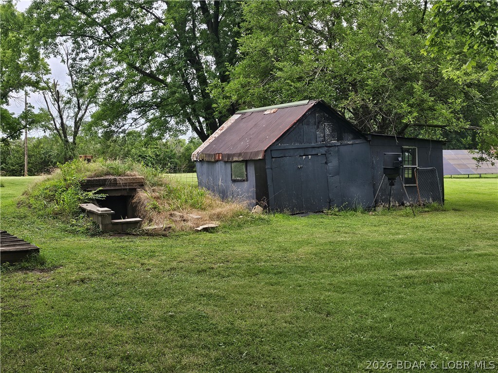 902-906 Railroad Pond Road Eldon, MO 65026 - Photo 13 of 18