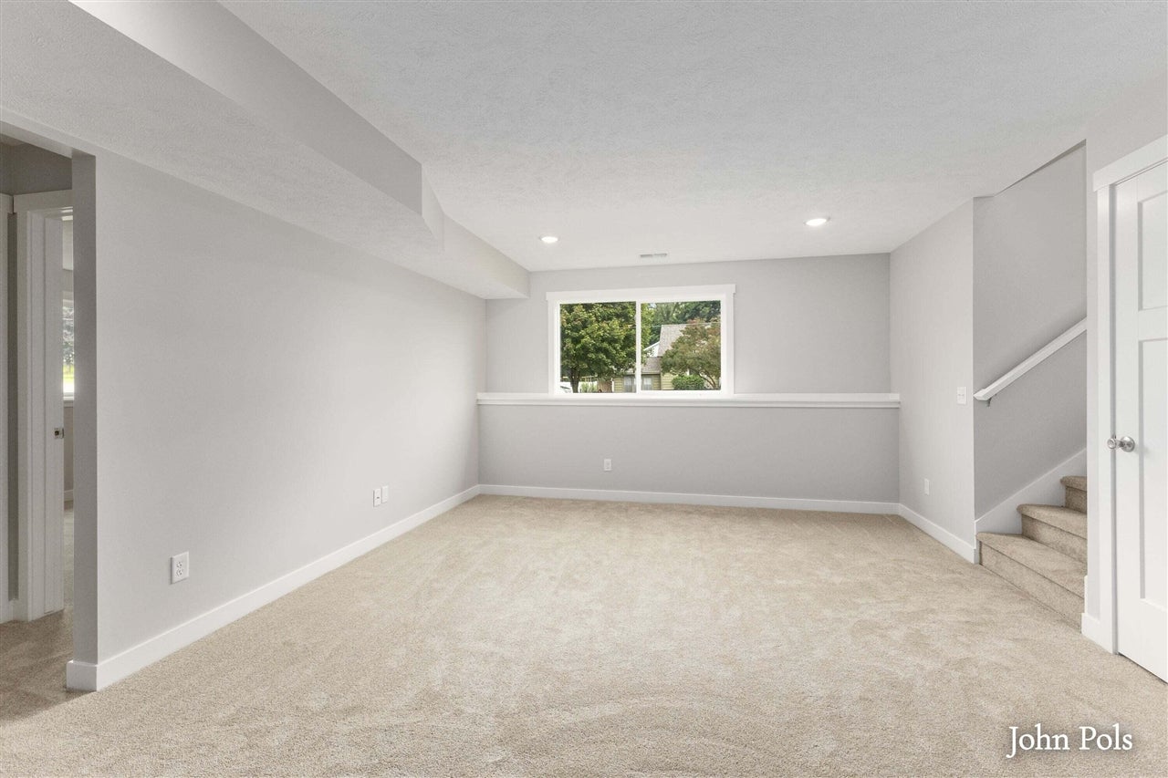 222 East Ellis Street Belding, MI 48809 - Photo 13 of 19 Gallery Image 13
